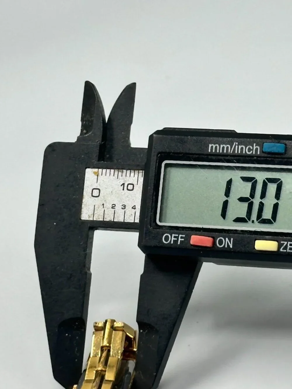 Vintage Seiko Watch Women Gold Tone Black 2E20-7479 New Battery 6.5